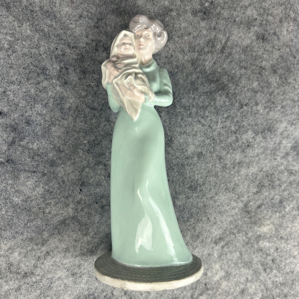 Vintage 1987 Byron Molds Porcelain 11"‎ Mother and Child Woman Figurine Figure